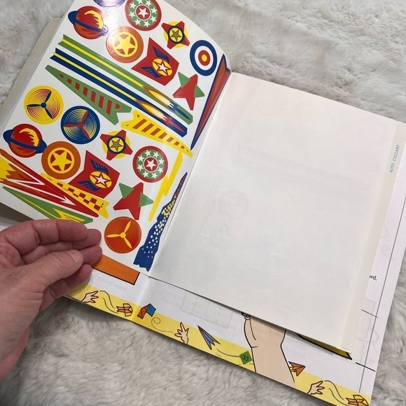 The Ultimate Paper Plane Book - Picture 3 of 5